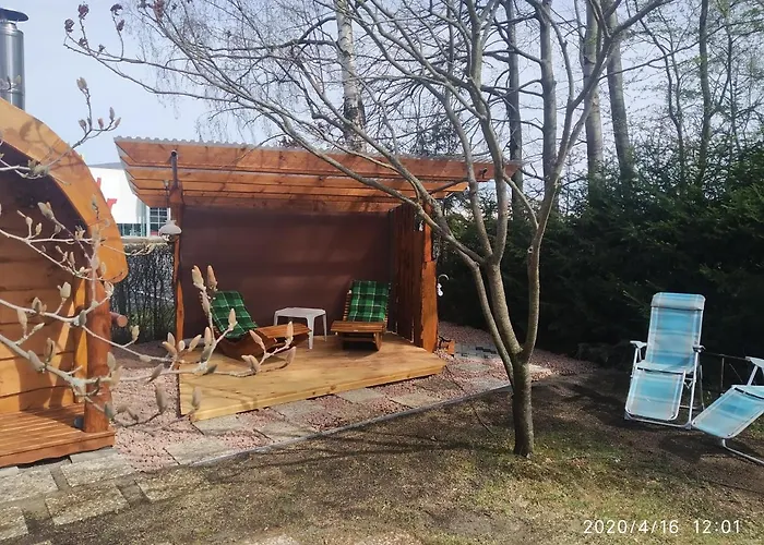 Kleines Gartenhaus Am Mahler Großschirma