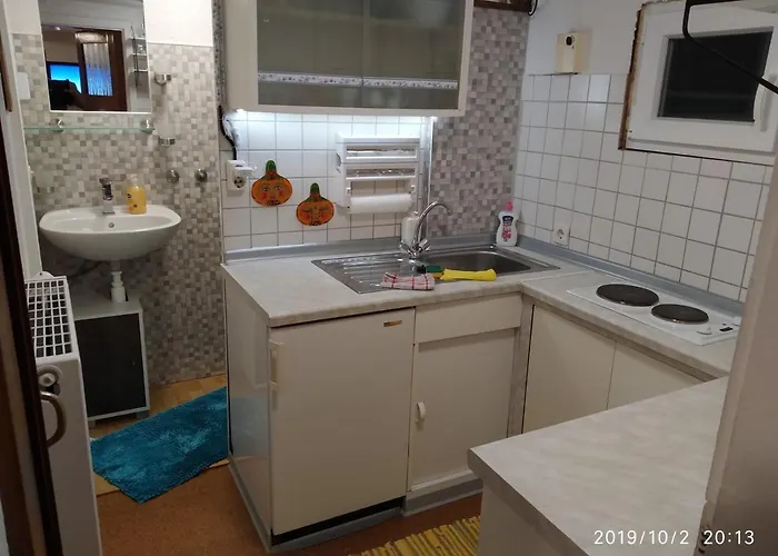 Kleines Gartenhaus Am Mahler شاليه *