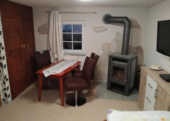 Kleines Gartenhaus Am Mahler شاليه *